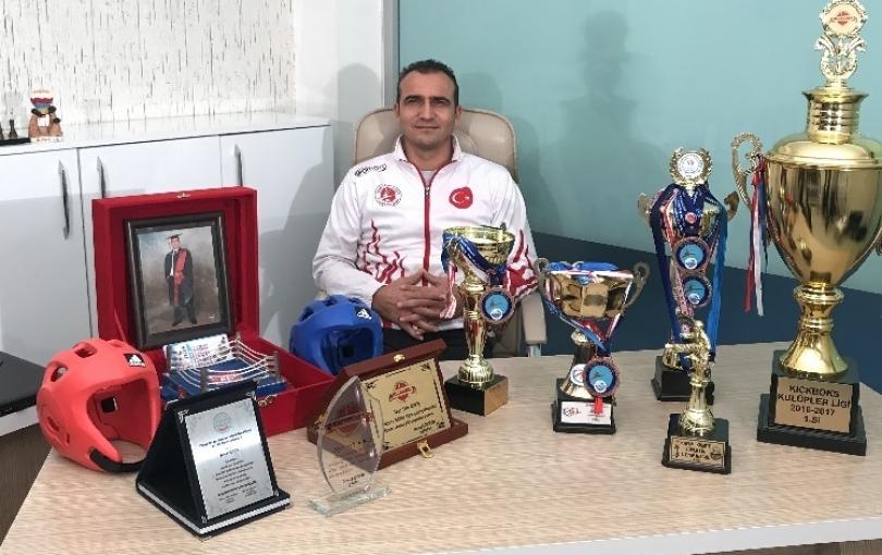 MİLLİ TAKIMLAR ANTRENÖRÜ SEFER GÜNEŞ VE SALONLARI